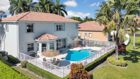 6741 Finamore Cir, Lake Worth, FL 33467