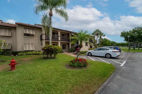 10107 Mangrove Dr #105, Boynton Beach, FL 33437