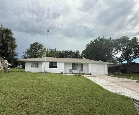 277 SW Kimball Cir, Port Saint Lucie, FL 34953