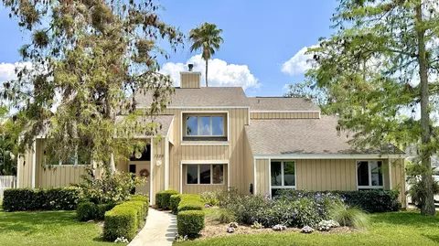 1336 Brampton Cv, Wellington, FL 33414
