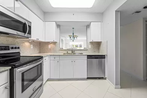 14112 Huntington Pointe #105, Delray Beach, FL 33484