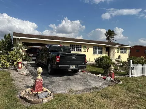 430 Eilon Ave, South Bay, FL 33493