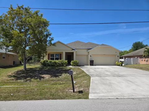 3558 SW Rosardo St, Port Saint Lucie, FL 34953