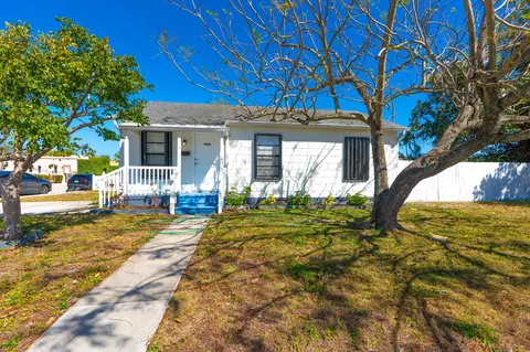 5000 Lake Ave, West Palm Beach, FL 33405