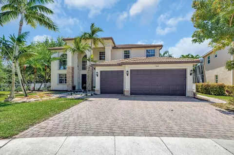 9514 Campi Dr, Lake Worth, FL 33467