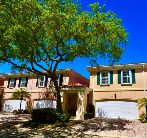 67 Tall Oaks Cir, Tequesta, FL 33469