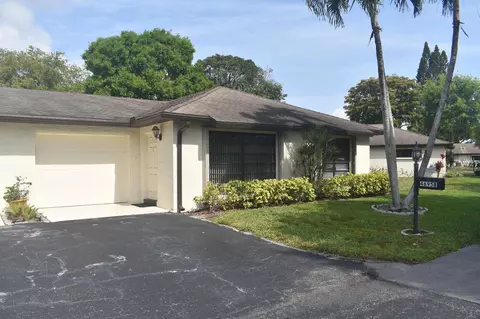 4695 Robinwood Pl #B, Boynton Beach, FL 33436