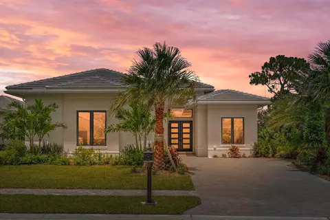 107 SE Via Verona, Port Saint Lucie, FL 34984