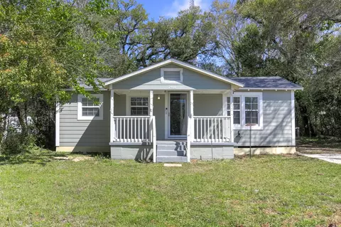 2106 W Bobe St, Pensacola, FL 32505
