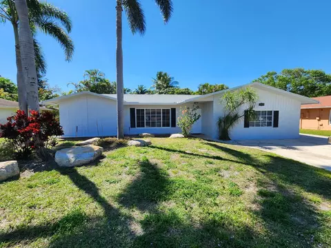 114 Galiano St, Royal Palm Beach, FL 33411
