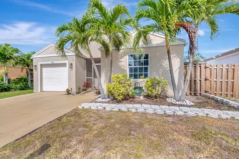 54 Buxton Ln, Boynton Beach, FL 33426