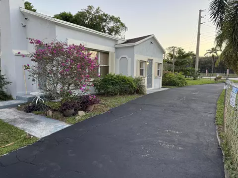 701 SW 8th Ave, Delray Beach, FL 33444