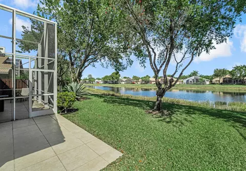 8095 Duomo Cir, Boynton Beach, FL 33472