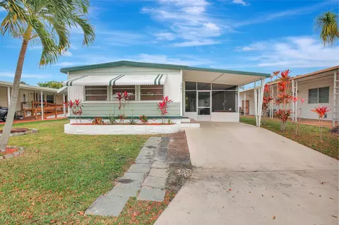 2061 SW 83 Ave, Davie, FL 33324
