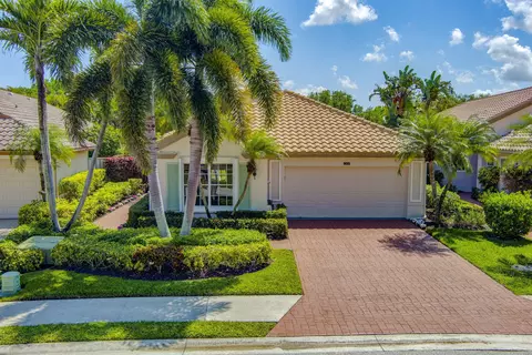 935 Augusta Pointe Dr, Palm Beach Gardens, FL 33418
