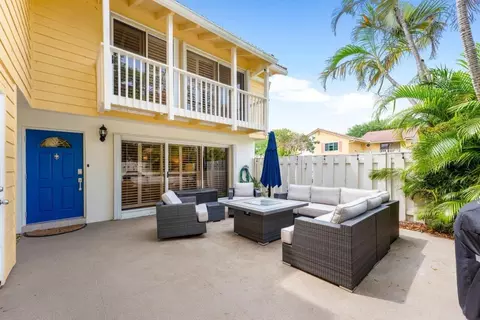 297 Seabreeze, Jupiter, FL 33477