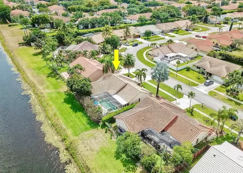 9494 Sun Pointe Dr, Boynton Beach, FL 33437