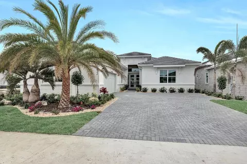 10052 Timber Crk, Palm Beach Gardens, FL 33412