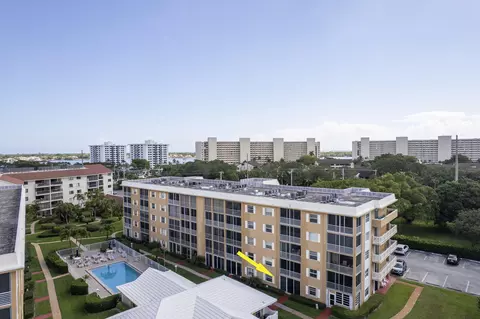 304 Golfview Rd #103 E, North Palm Beach, FL 33408