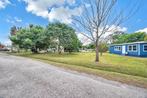 4175 Avenue I, Fort Pierce, FL 34947
