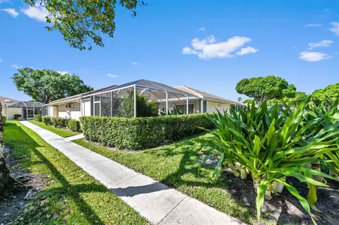 9189 Sun Terrace Cir #B, Palm Beach Gardens, FL 33403