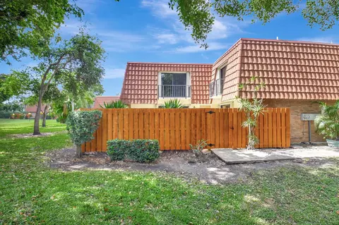 3004 San Clara Dr #11-A, Delray Beach, FL 33445