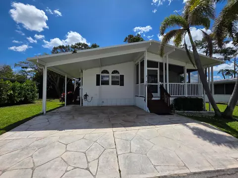 4124 8th Ct, Lantana, FL 33462
