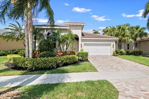 4231 Imperial Isle Dr, Lake Worth, FL 33449