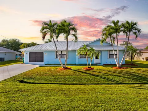 1612 SE Mariana Rd SE, Port Saint Lucie, FL 34952