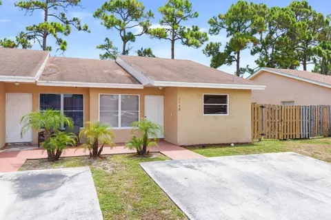 3740 Mil Lk, Greenacres, FL 33463