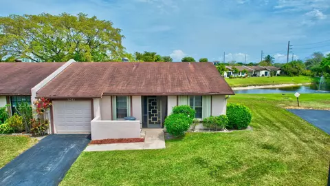 5241 Breadfruit Cir, Delray Beach, FL 33484