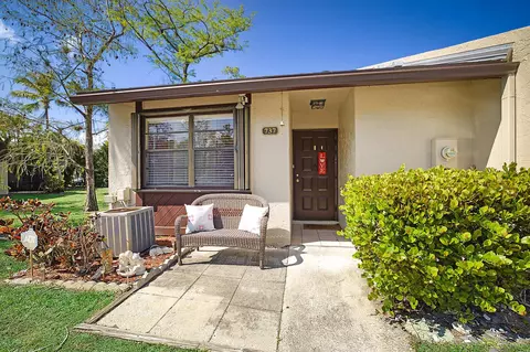 737 NW 47th St, Pompano Beach, FL 33064