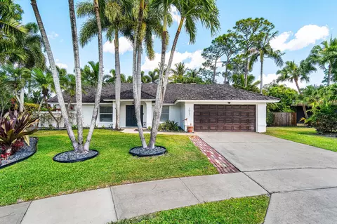 1021 Corallita Ct, Wellington, FL 33414