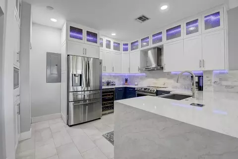 19399 Sabal Lk #5012, Boca Raton, FL 33434