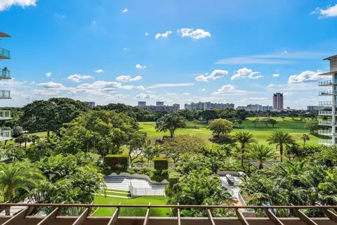 200 SE Mizner Blvd #605, Boca Raton, FL 33432