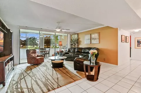 3286 Arcara #116, Lake Worth, FL 33467