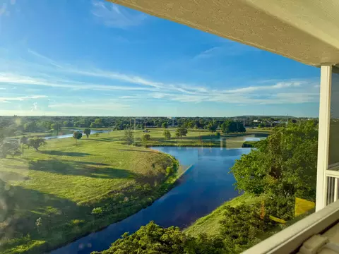 3080 N Course Dr #810, Pompano Beach, FL 33069