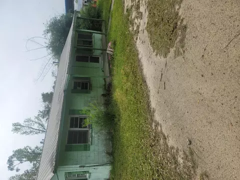 17196 Angle St, Blountstown, FL 32424