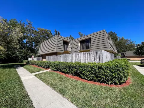 4713 47th Way, West Palm Beach, FL 33407
