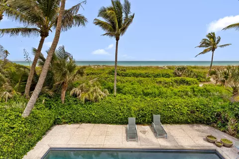 128 N Beach Rd, Jupiter Island, FL 33455