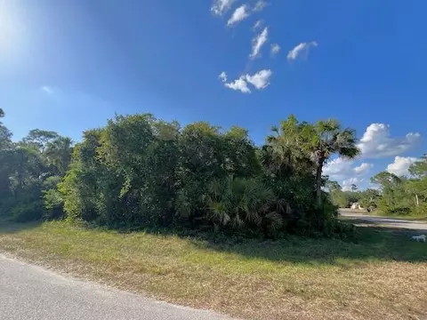 145 Bishop St, Port Charlotte, FL 33954