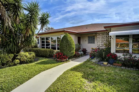 4810 NW 4th St #C, Delray Beach, FL 33445