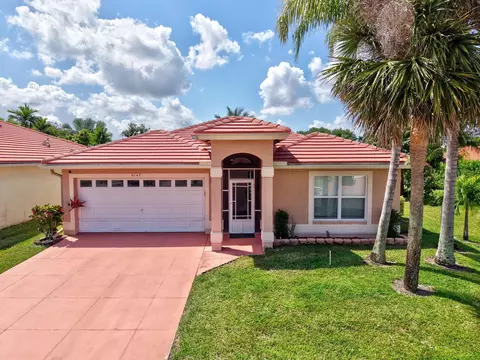 6147 Harbour Greens Dr, Lake Worth, FL 33467