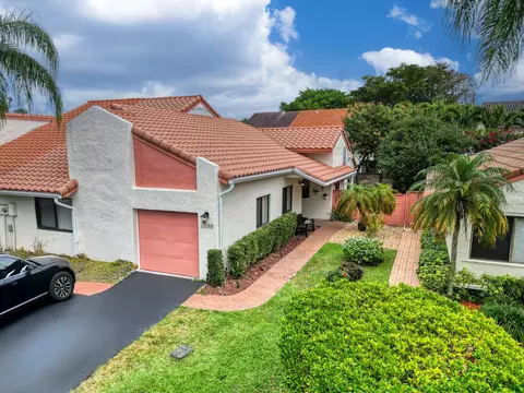 21588 Magdalena Ter, Boca Raton, FL 33433