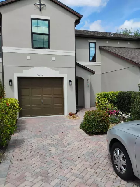 5034 NW Coventry Cir, Port Saint Lucie, FL 34986