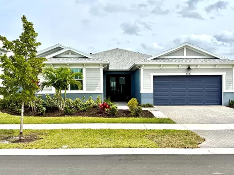 10215 SW Orana Dr, Port Saint Lucie, FL 34987