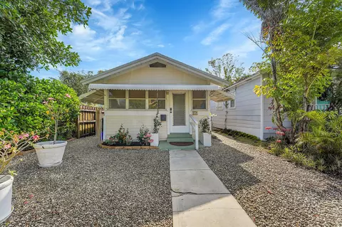 318 N K St, Lake Worth Beach, FL 33460