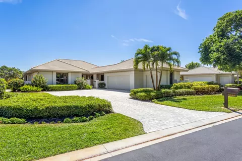 5990 SE Oakmont Pl, Stuart, FL 34997
