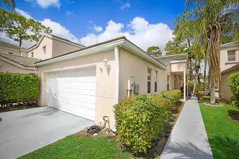 1091 Island Manor Dr, Greenacres, FL 33413