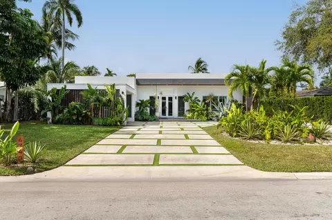 4740 Bay Point Rd, Miami, FL 33137